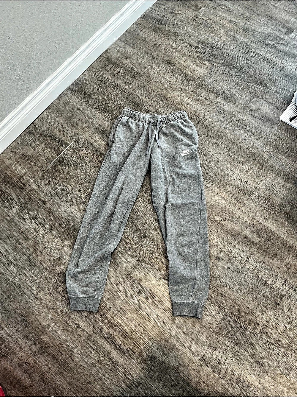 Nike Boys XS Gray Jogger Sweatpants Like New
